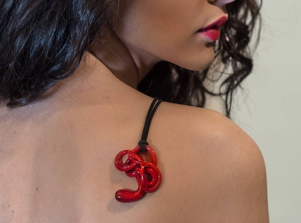 Red glass jewel, alcantara lace, adjustable length, Murano glass beads, Murano glass jewelry, summer fashion,italian design jewel, gift.