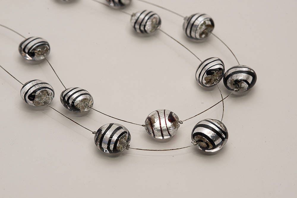 DIVA Murano glass necklace handmade in Murano by Cesare Sent original made in Italy elegant chic refined silver leaf crafts beads