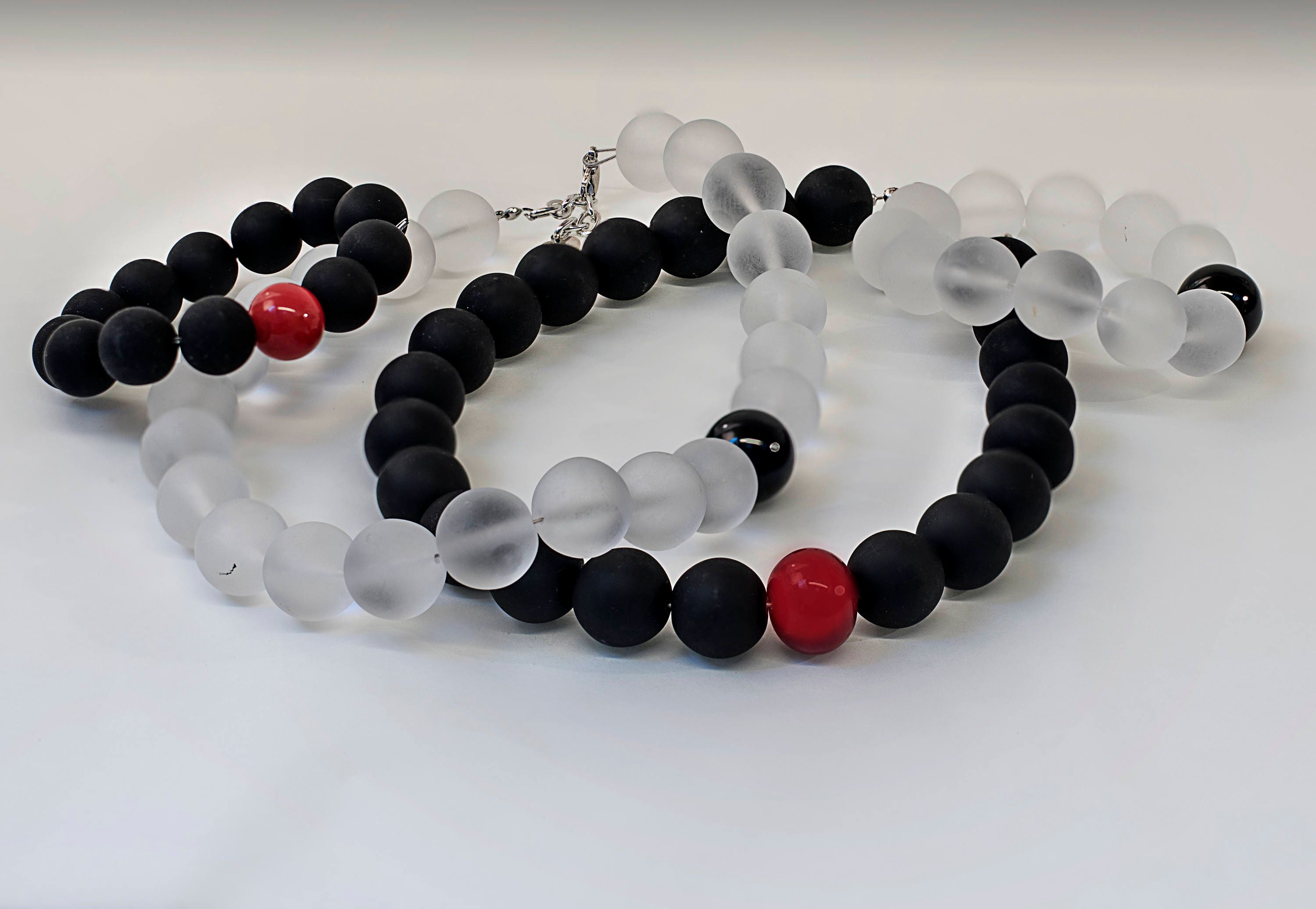 Necklace in Murano glass.Necklace handmade in Murano by Cesare Sent original made in Italy big glass beads elegant fashion crafts modern