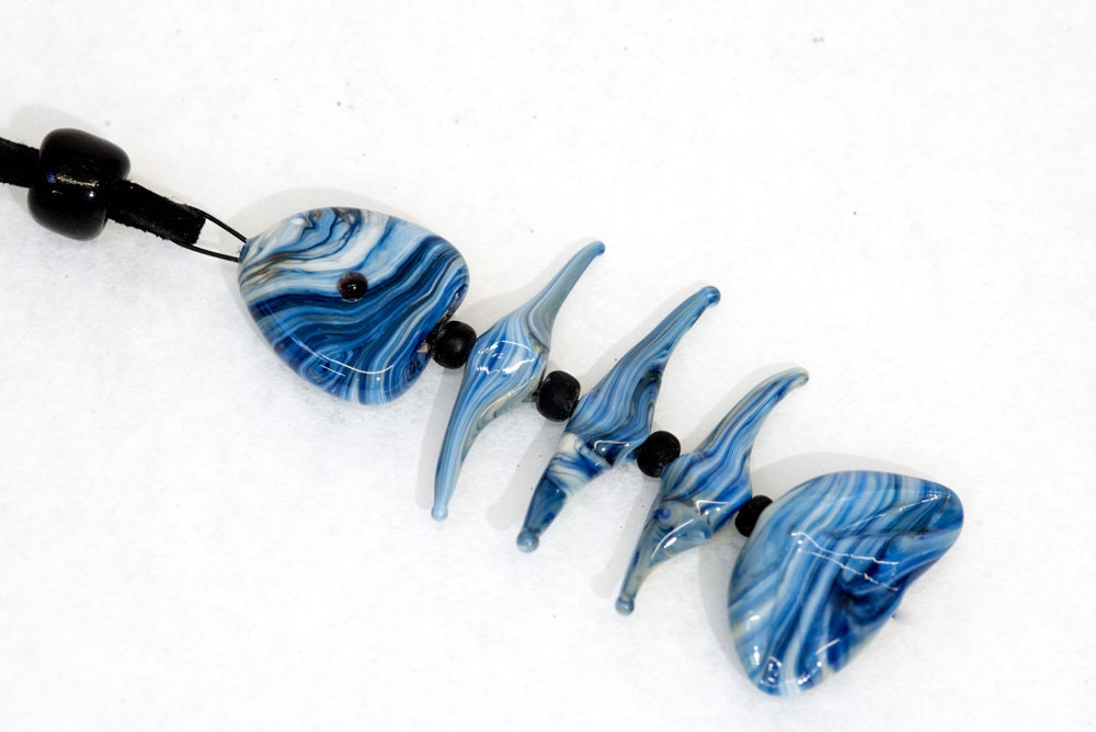 Murano glass jewel - fishbone - adjustable cord - funny jewel -