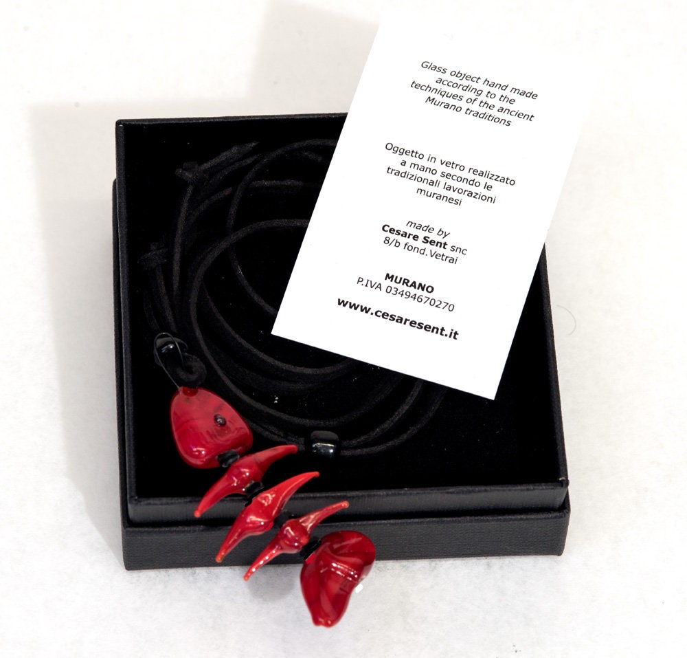 Murano glass jewel - fishbone - adjustable cord - funny jewel -