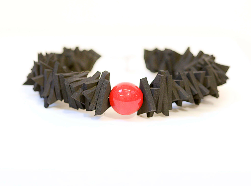 Blown glass rubber necklace -Glass bubble - Sphere - Colorful bead - statement necklace - neoprene and pearl in red blown glass. 