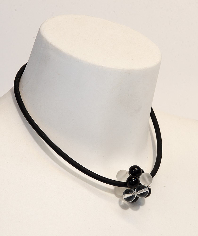 Murano glass necklace handmade in Murano by Cesare Sent original made in Italy different original crafts glass sphere fashion jewely