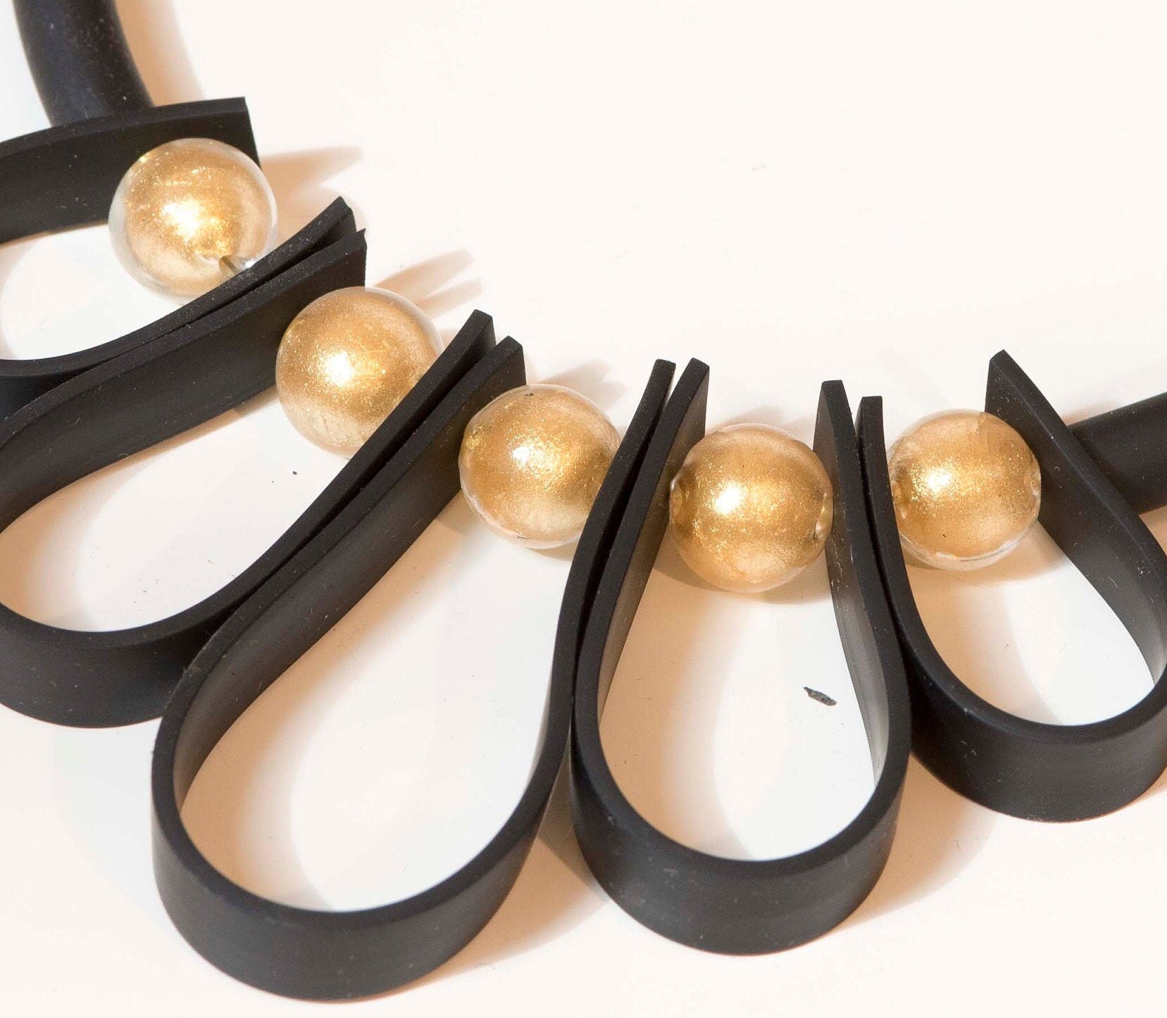 Glass beads necklace with 24 kt gold leaf Murano glass jewelry, black silicon tube adjstable, aluminium clasp. Special original gift woman.