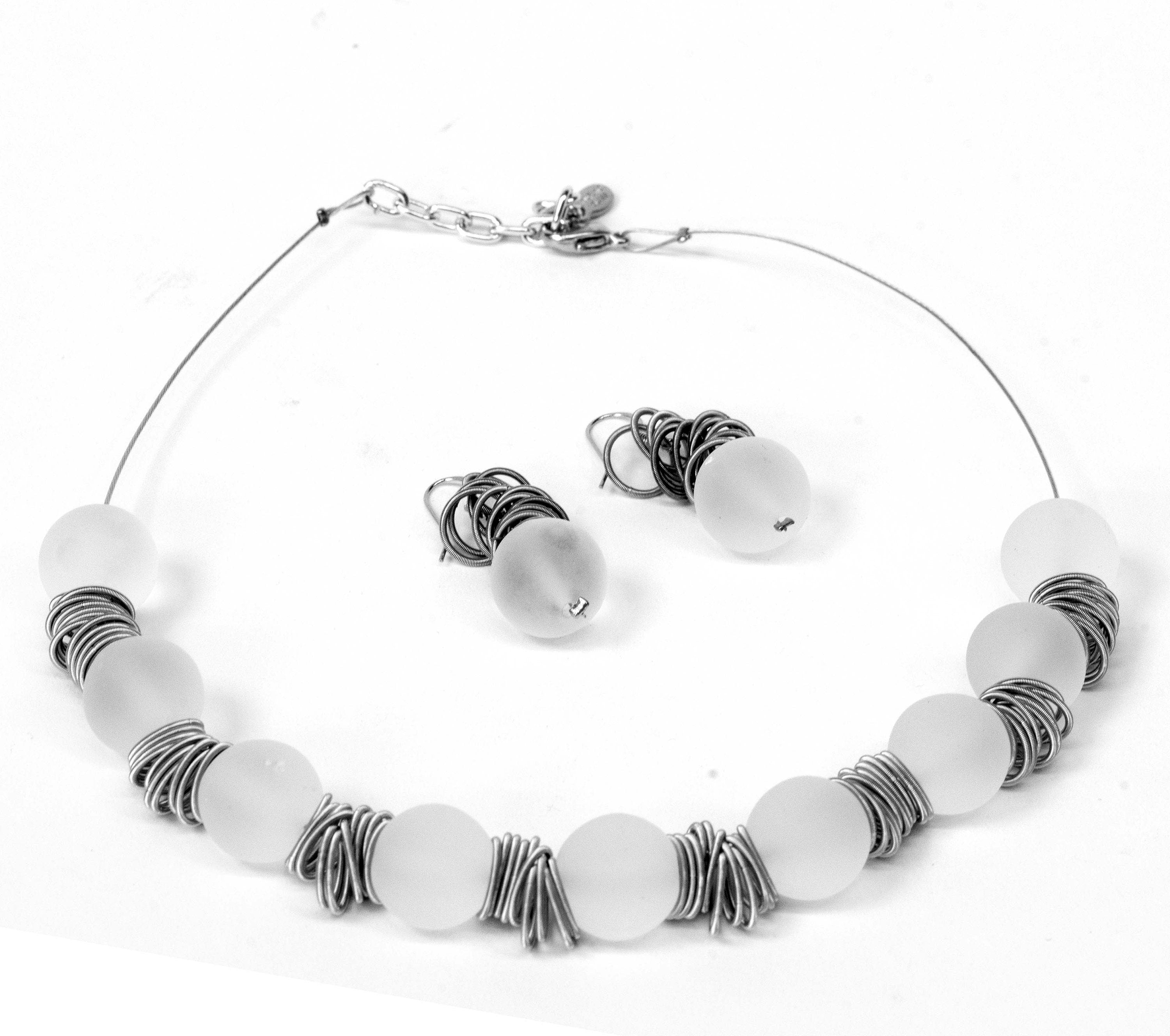 Necklace Murano glass jewelry - frosted beads by Cesare Sent - briedesmaid gift - engagement made in Italy fashion elegant modern crafts