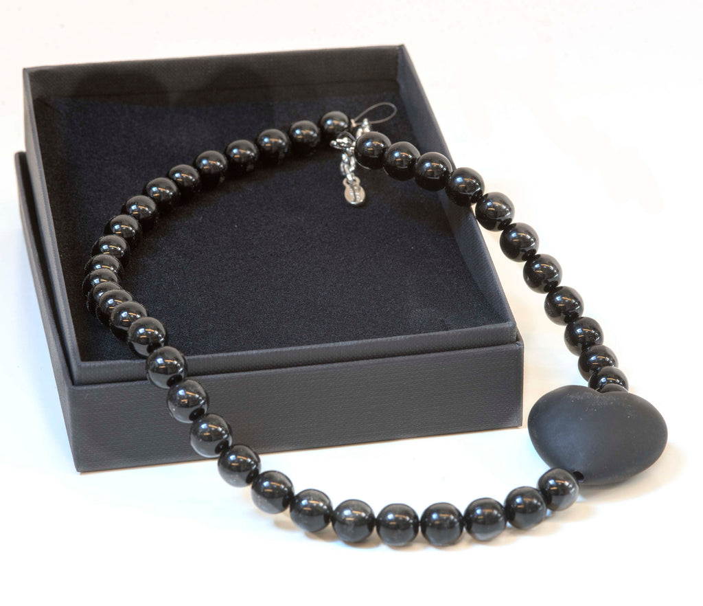 Murano glass necklace handmade in Murano by Cesare Sent original made in Italy differnt elegant modern fashion crafts sandblasted