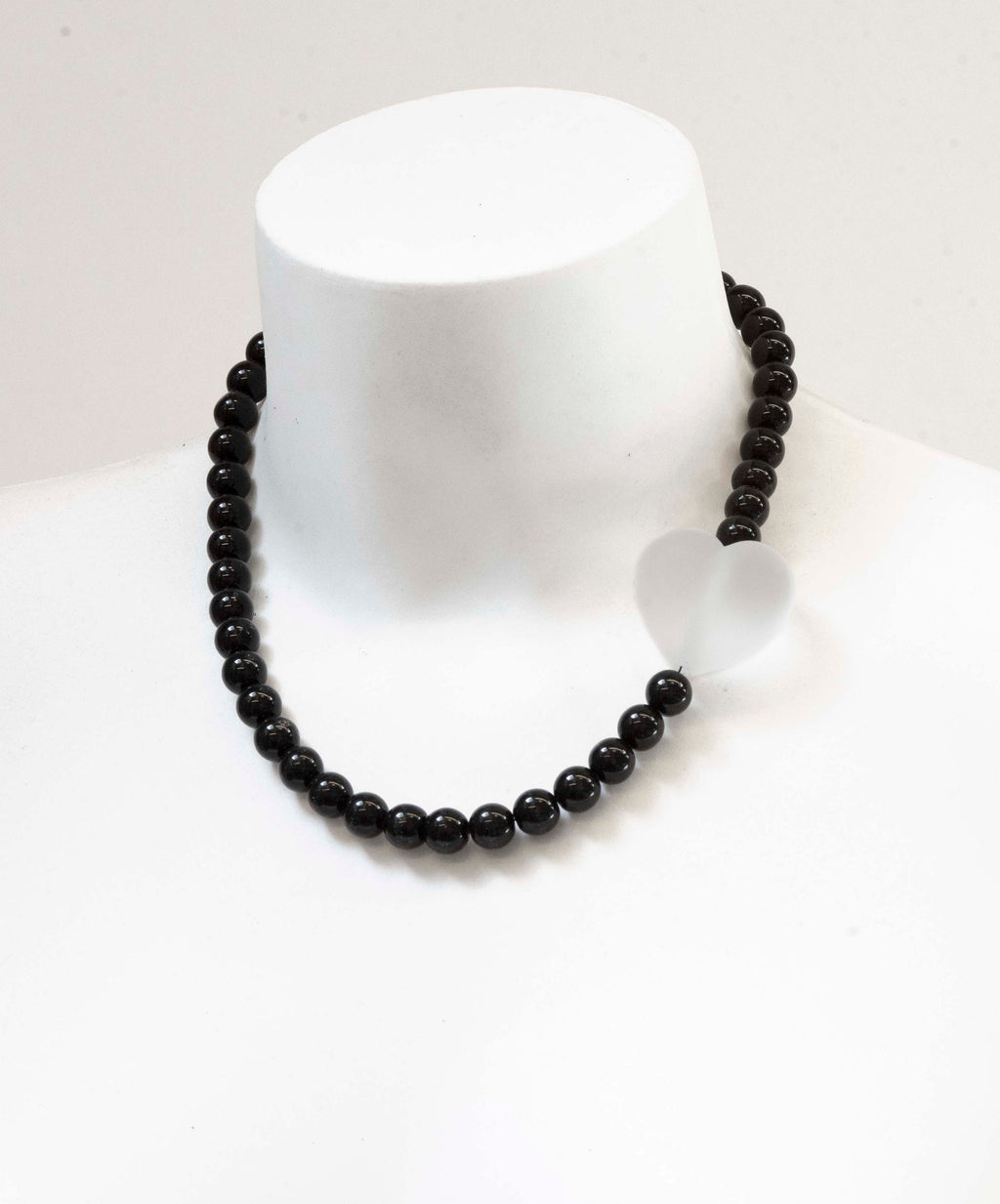 Murano glass necklace handmade in Murano by Cesare Sent original made in Italy differnt elegant modern fashion crafts sandblasted