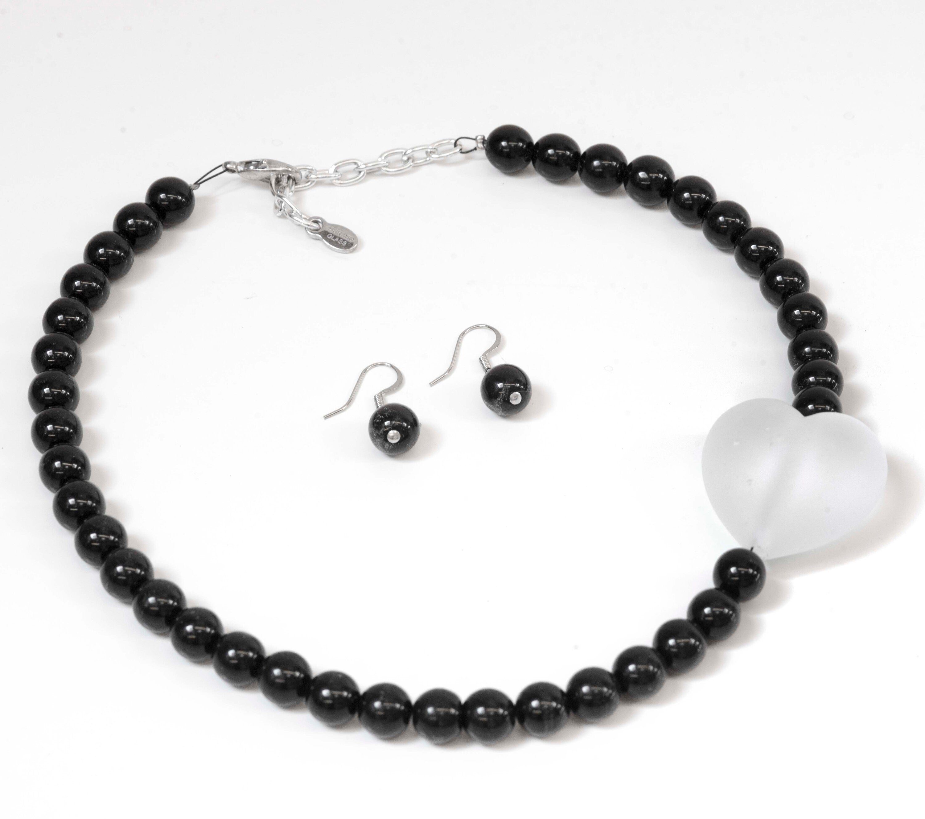 Murano glass necklace handmade in Murano by Cesare Sent original made in Italy differnt elegant modern fashion crafts sandblasted