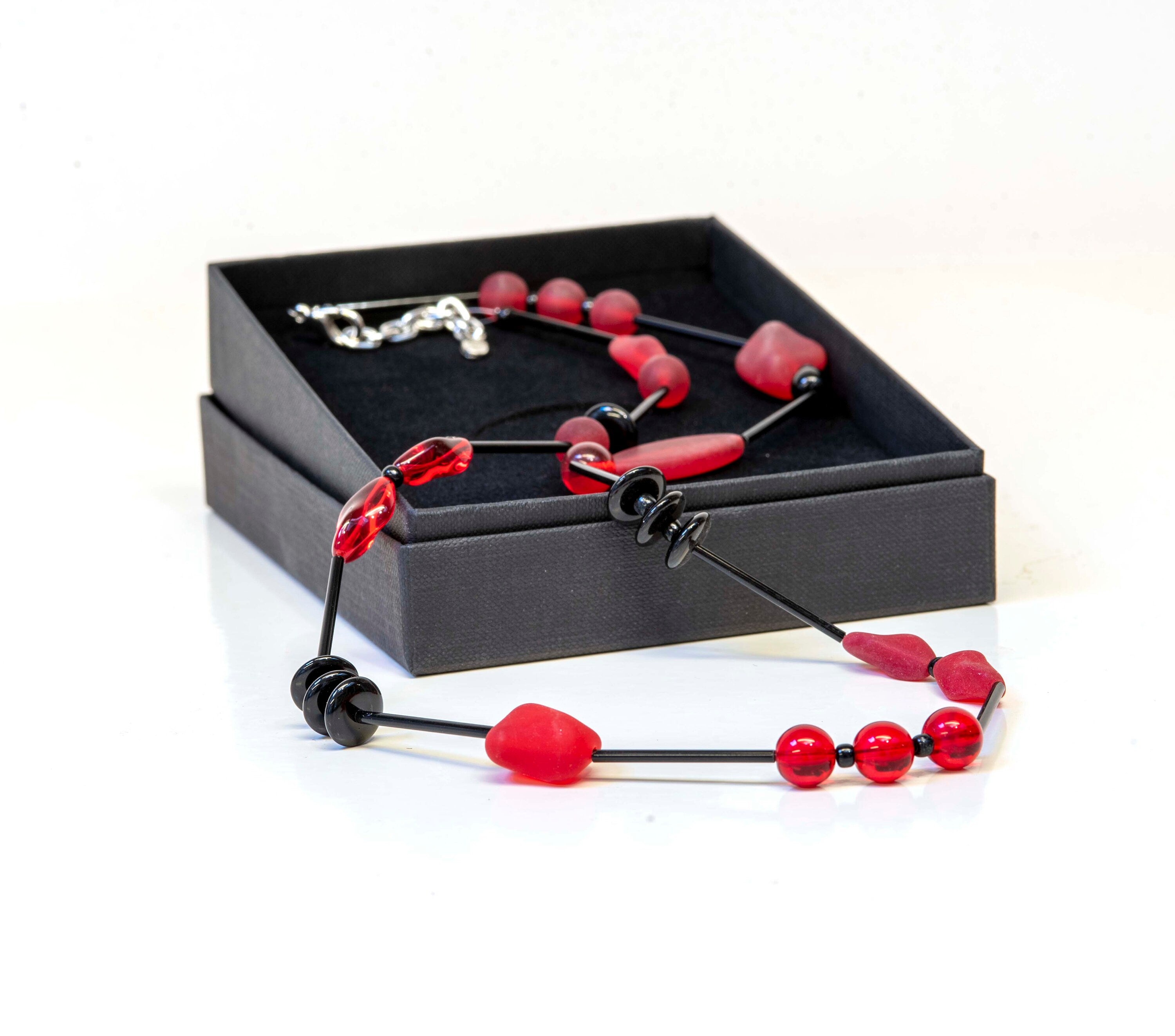 Murano glass necklace, glass necklace, Murano jewelry, Made in Italy, Cesare Sent original sandblasted beads crafts lampwork long necklace