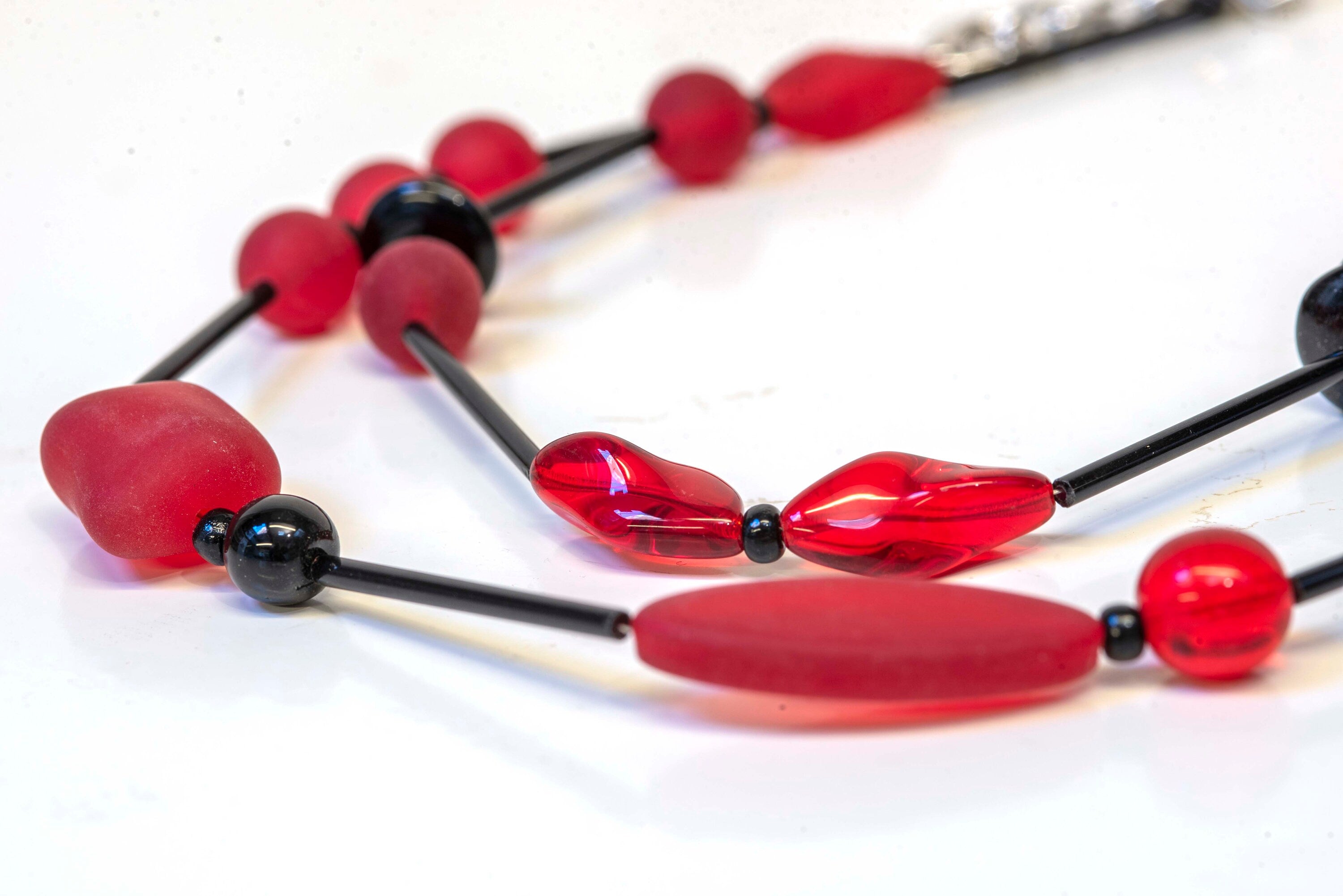 Murano glass necklace, glass necklace, Murano jewelry, Made in Italy, Cesare Sent original sandblasted beads crafts lampwork long necklace