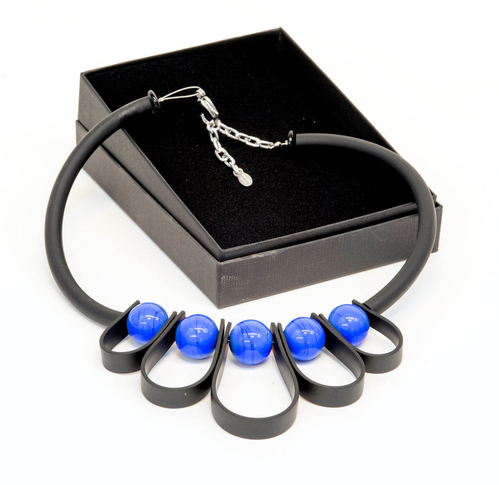 NECKLACE Murano glass handmade in Murano by Cesare Sent original made in Italy glass beads rubber tube fashion modern different crafts