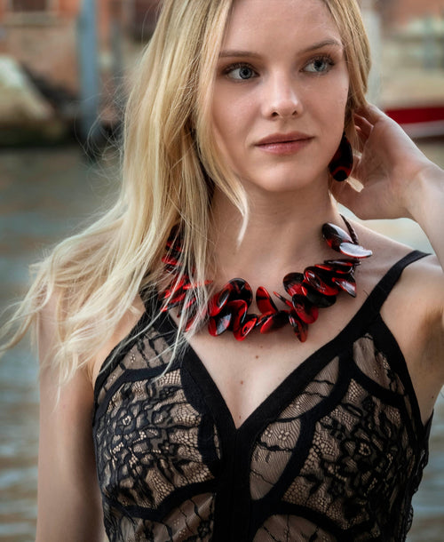 Calla Murano glass necklace original made in Italy wonderful choker glass flowers crafts elegant jewellery Phone essential to ship.