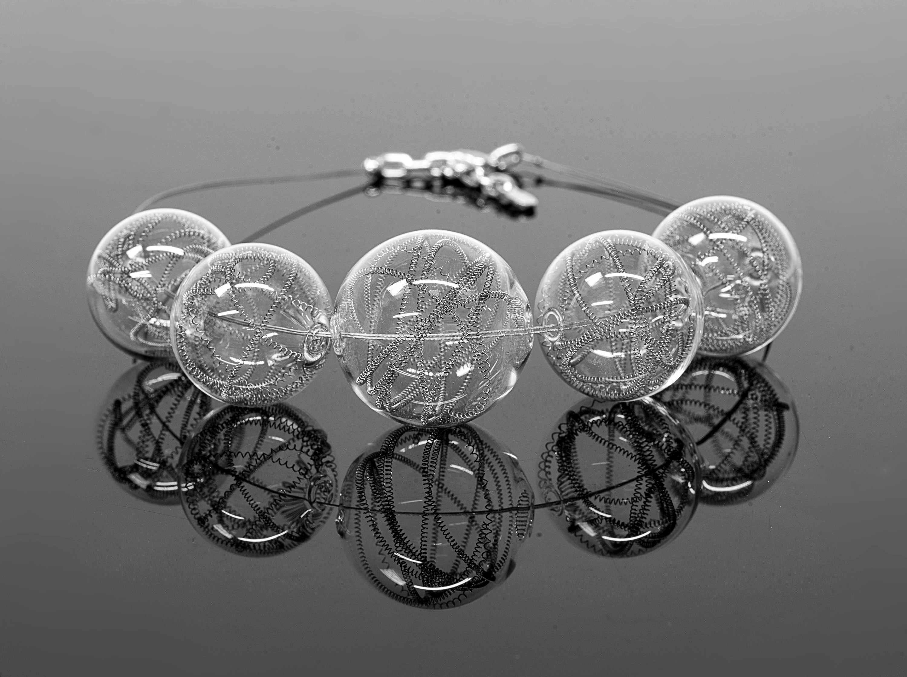 Metal wire blown glass necklace - Glass bubbles - Spheres - Statement necklace - Geometric - Abstract - Modern - Murano glass - Sent Murano