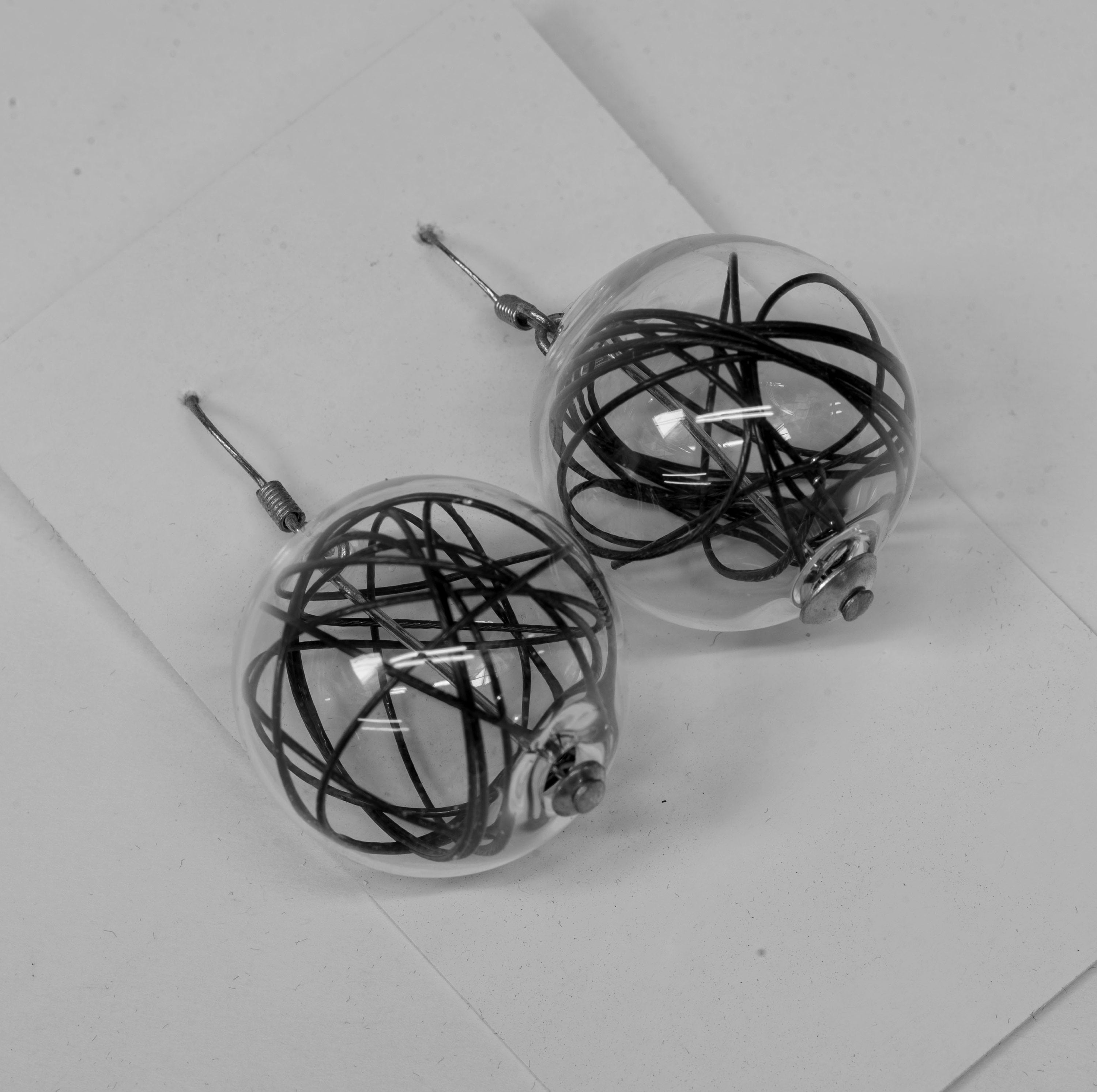 Metal wire blown glass necklace - Glass bubbles - Spheres - Statement necklace - Geometric - Abstract - Modern - Murano glass - fashion