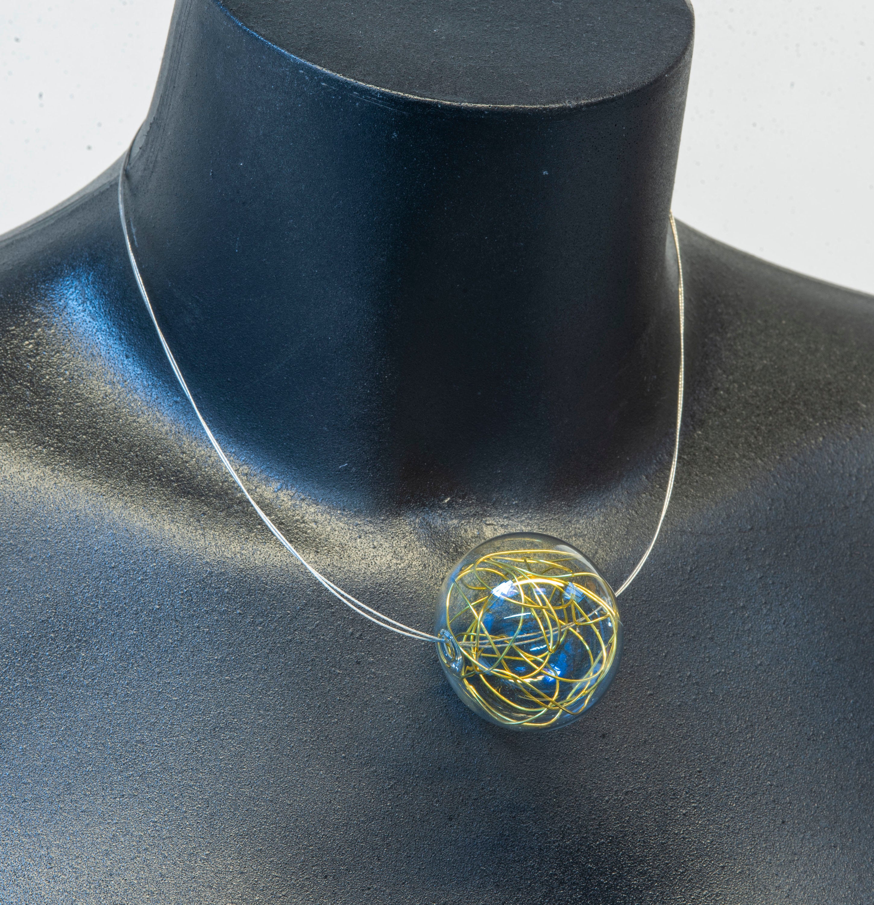 Metal wire blown glass necklace - Glass bubbles - Spheres - Statement necklace - Geometric - Abstract - Modern - Murano glass - blowed bead