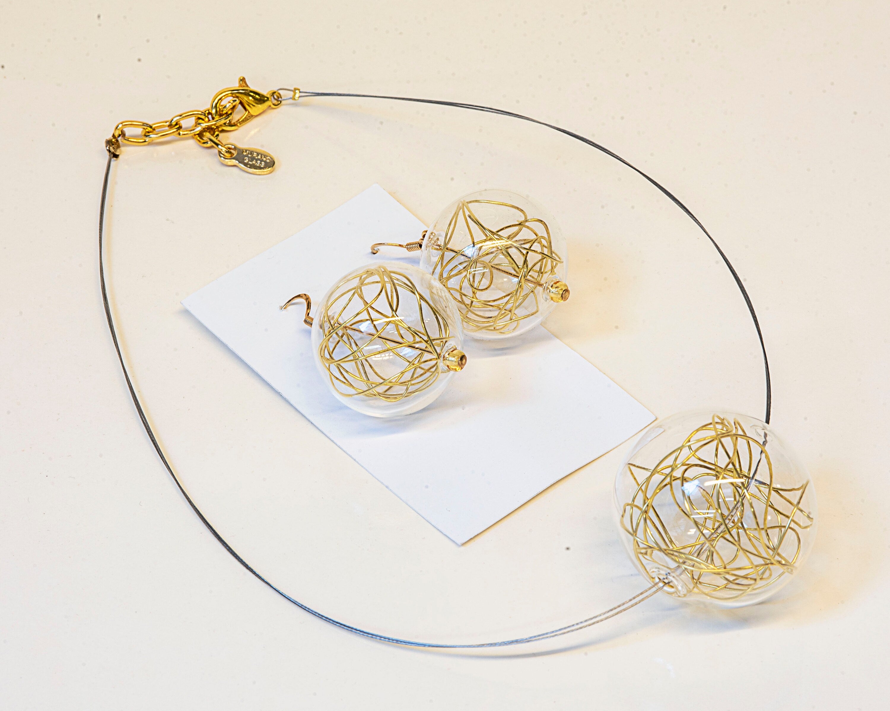 Metal wire blown glass necklace - Glass bubbles - Spheres - Statement necklace - Geometric - Abstract - Modern - Murano glass - blowed bead