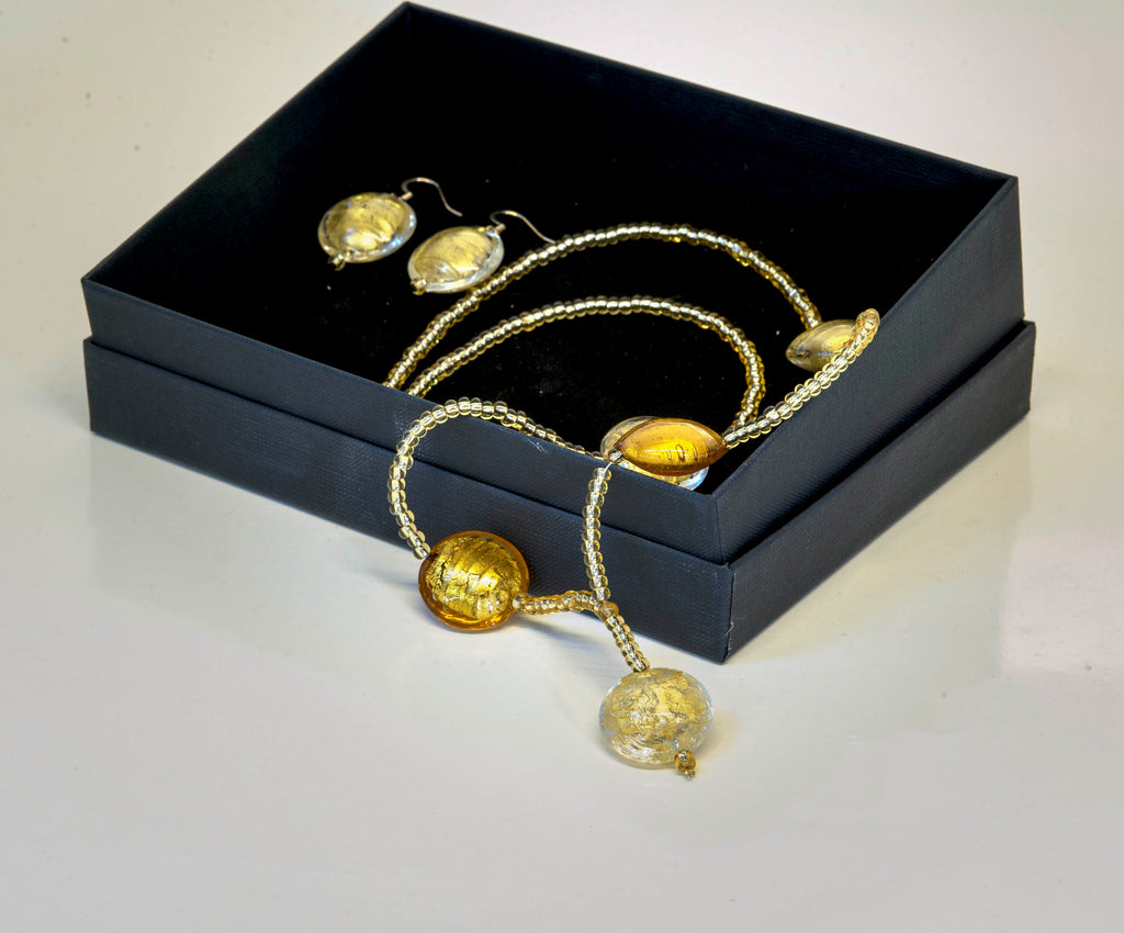 Necklace classic of Murano handmade in by Cesare Sent made in Italy gold leaf glass beads elegant refined statement jewel