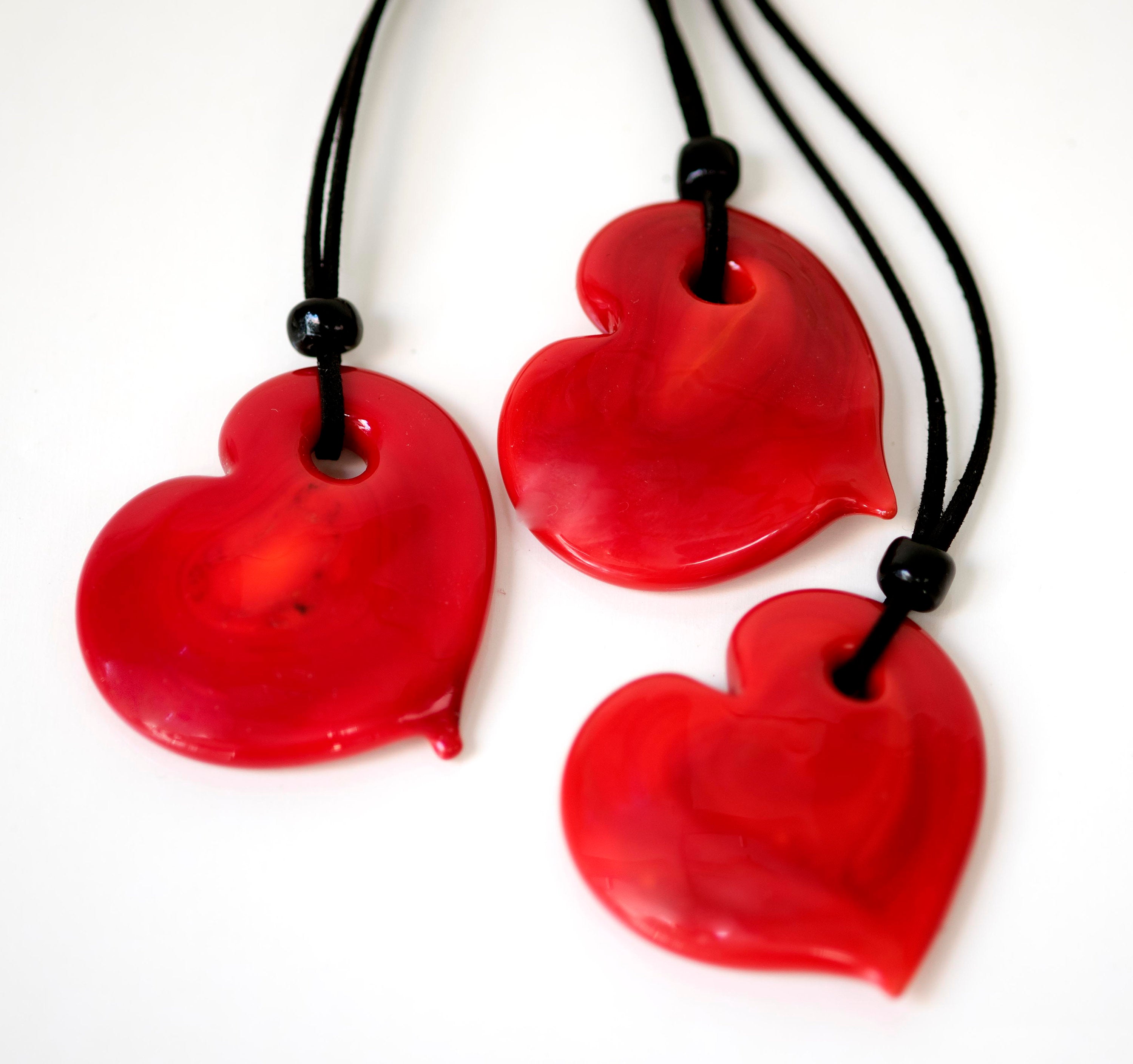 Heart Murano glass pendent - love gift for lady and girl -Red glass pendant, alcantara lace, Murano glass jewelry, summer fashion, gift.