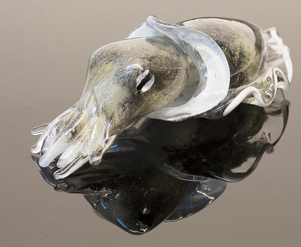 Phone essential to ship.