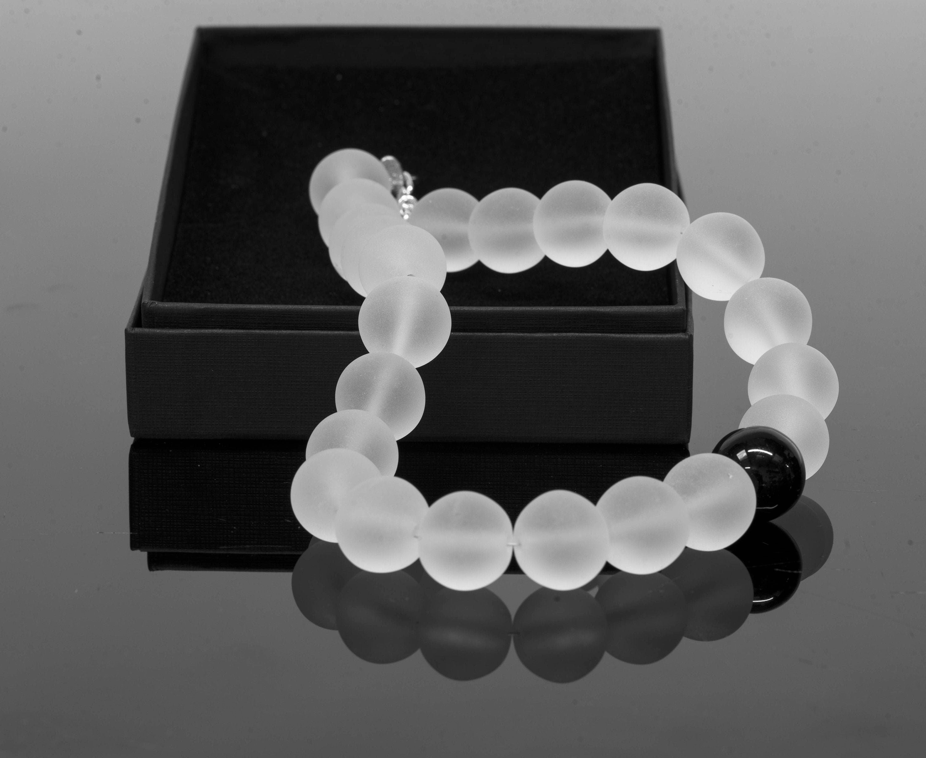 Murano glass necklace handmade in Murano by Cesare Sent original made in Italy big matt glass bedas elegant fashion crafts modern