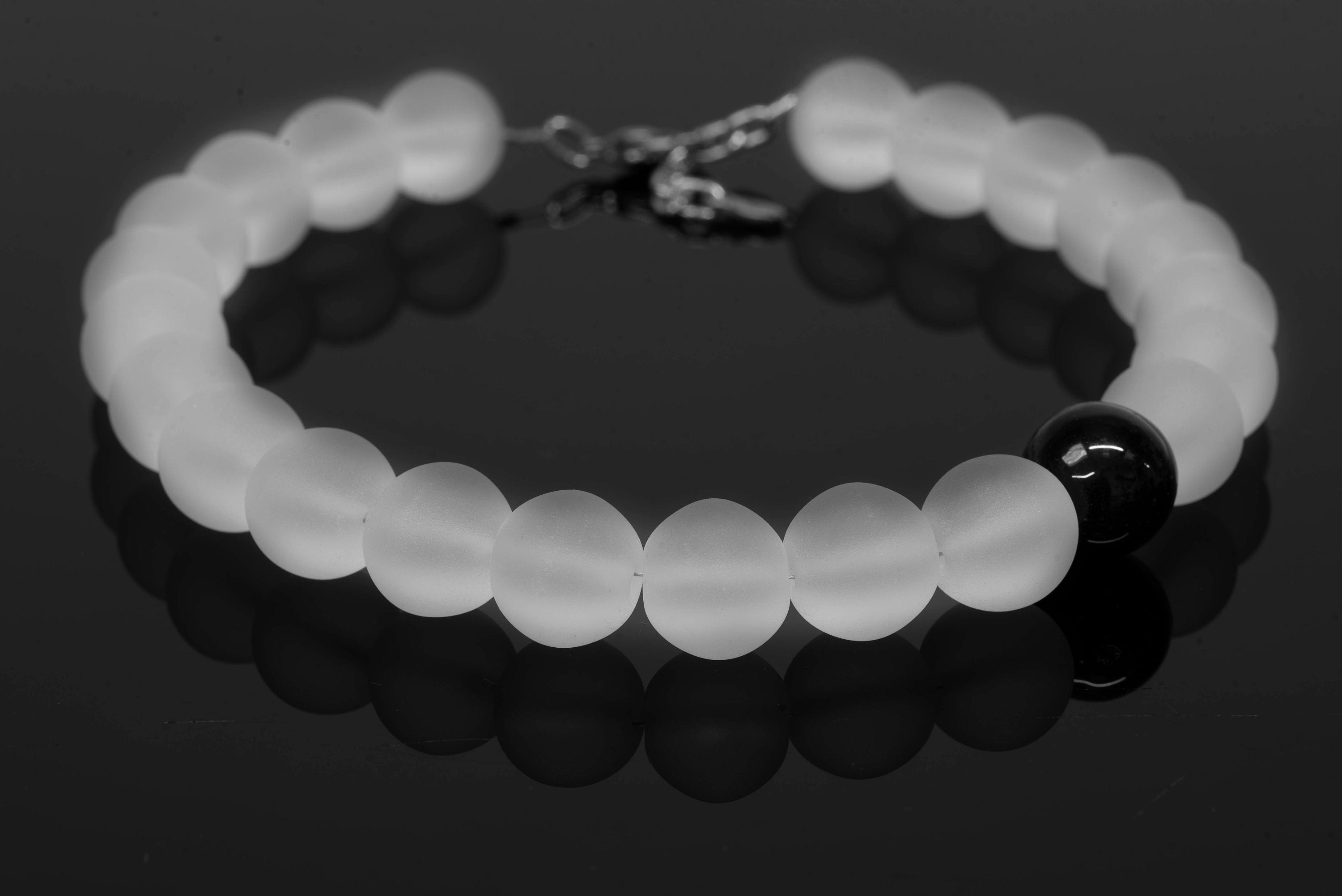 Murano glass necklace handmade in Murano by Cesare Sent original made in Italy big matt glass bedas elegant fashion crafts modern