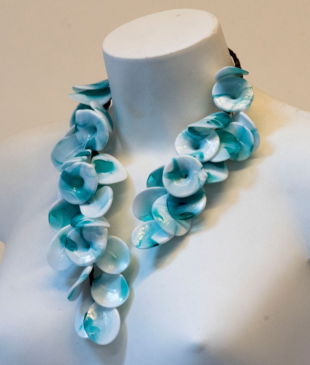 Murano glass necklace handmade in Murano by Cesare Sent original made in Italy wonderful necklace glass flowers crafts elegant jewellery.
