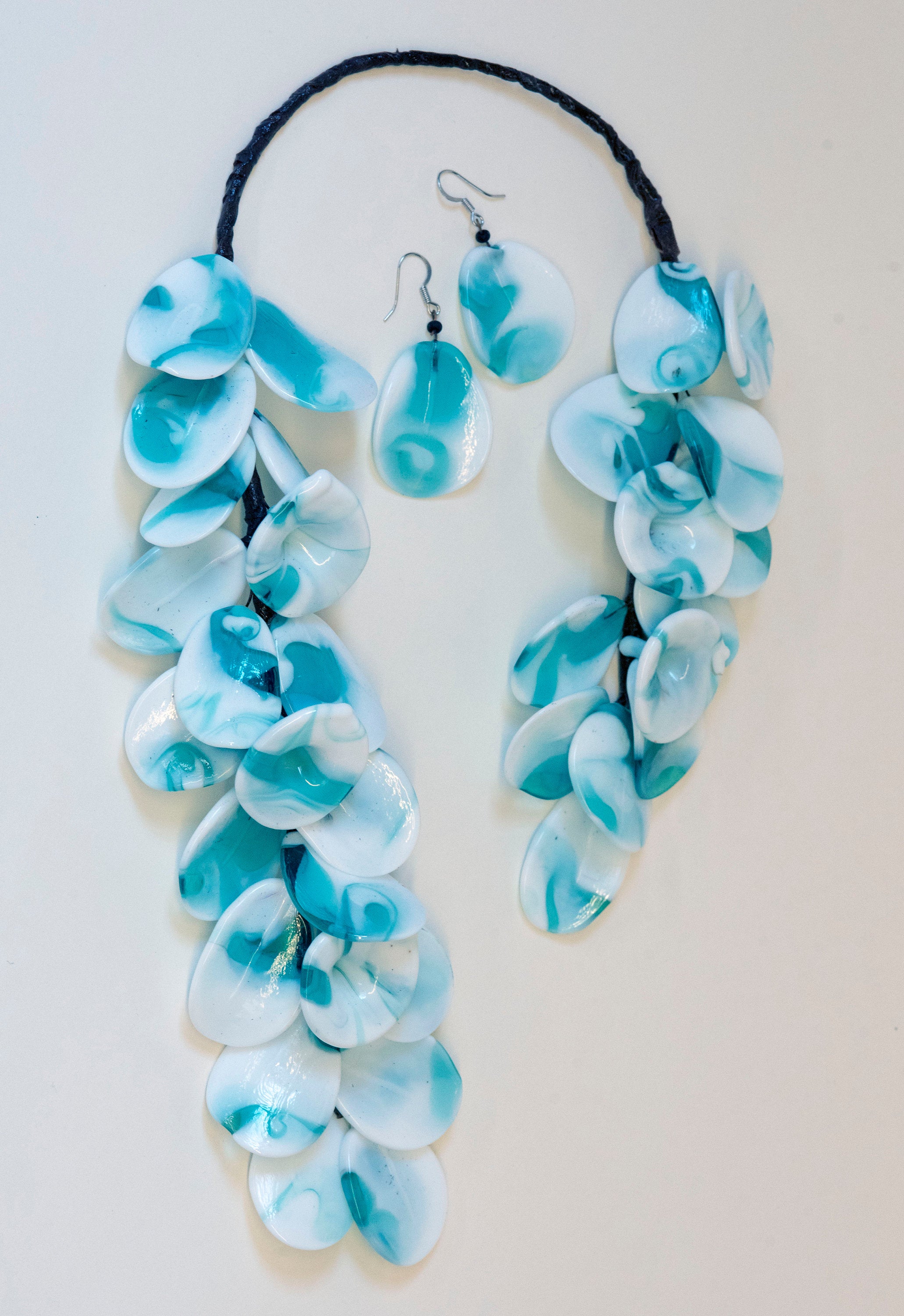 Murano glass necklace handmade in Murano by Cesare Sent original made in Italy wonderful necklace glass flowers crafts elegant jewellery.