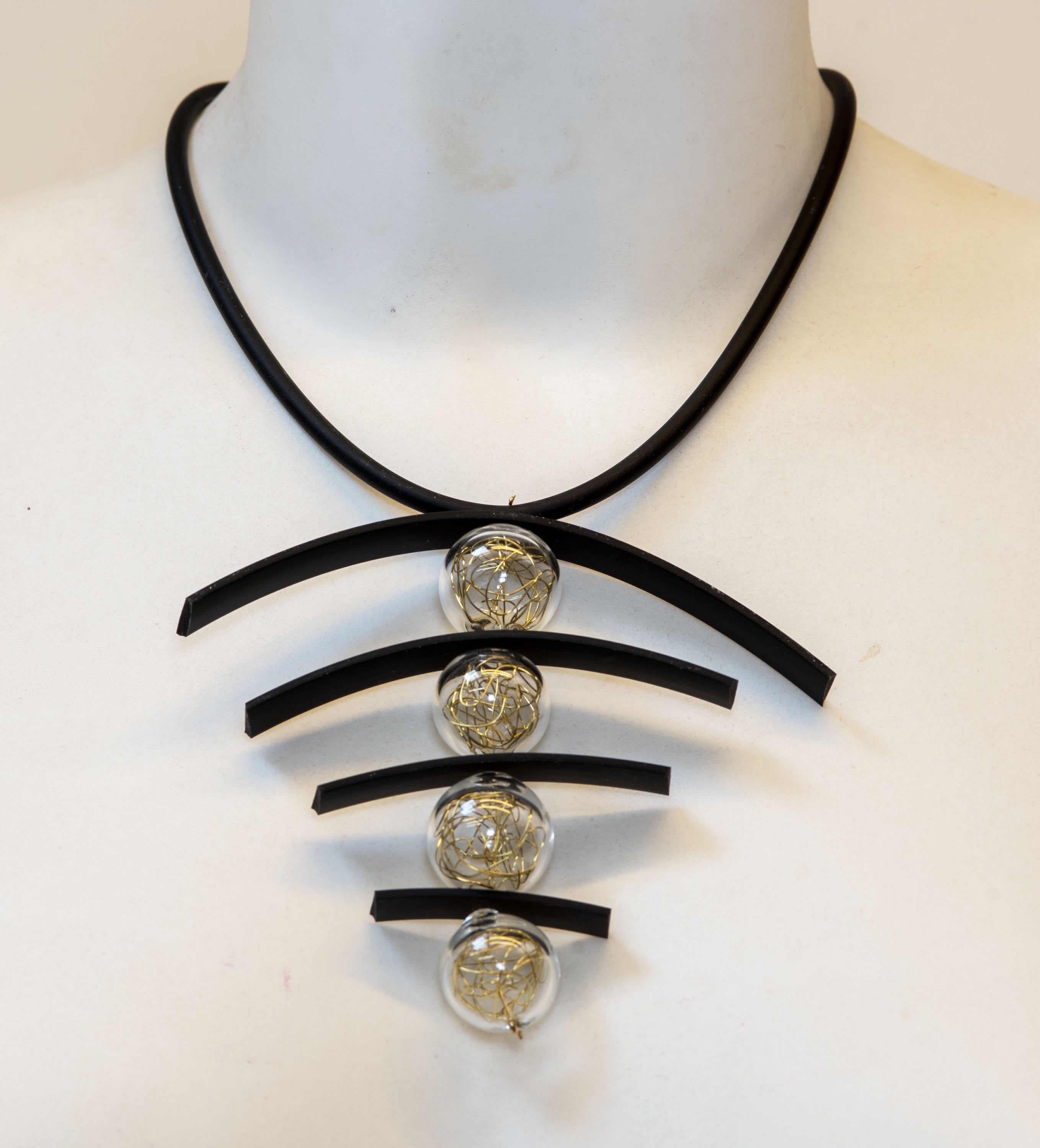 NECKLACE Murano glass handmade original made in Italy glass beads rubber tube fashion modern different crafts Phone essential to ship.