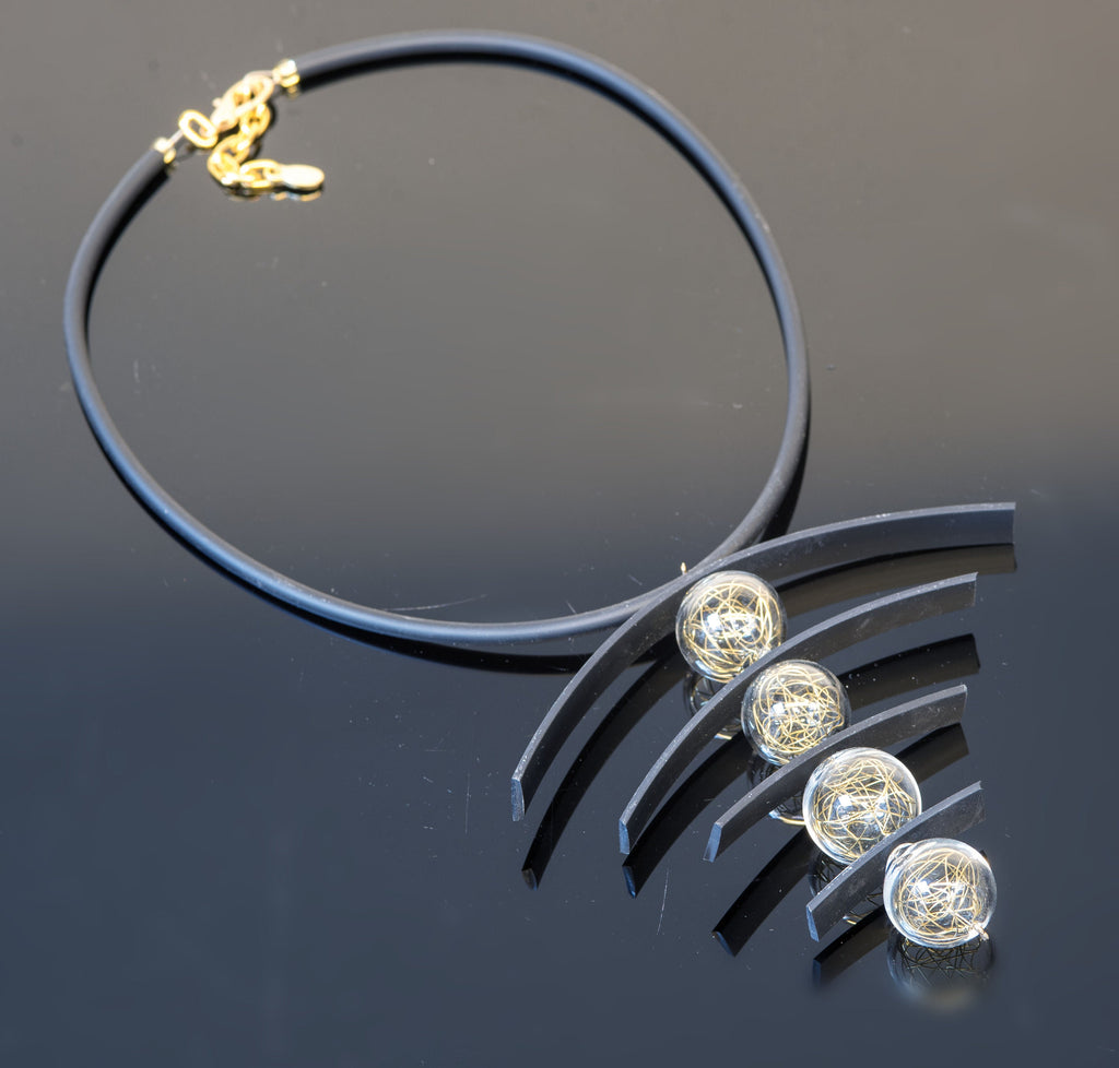 NECKLACE Murano glass handmade original made in Italy glass beads rubber tube fashion modern different crafts Phone essential to ship.