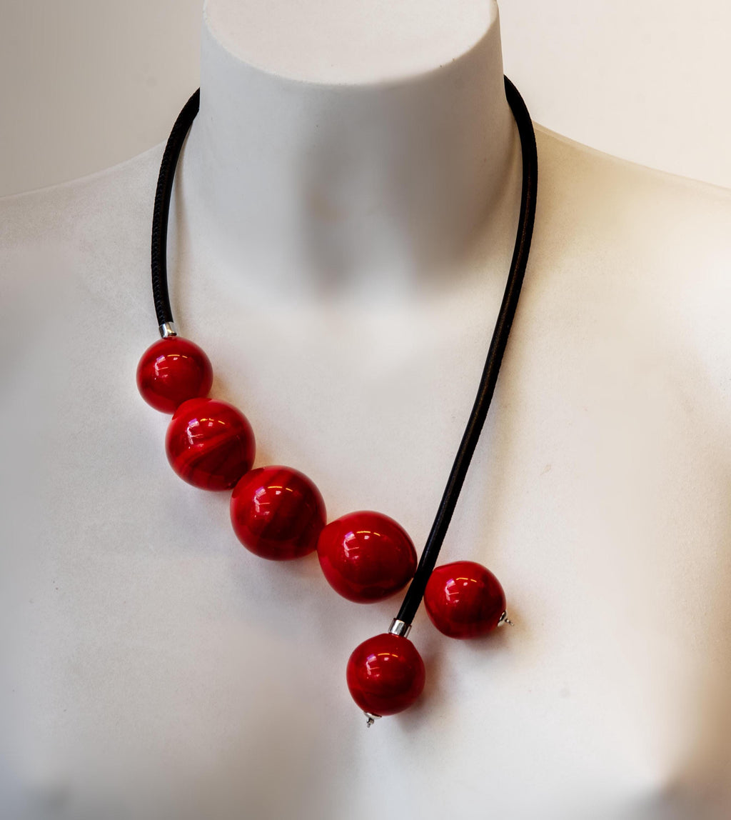 Blown glass necklace -Glass bubbles - Spheres - transparent beads - statement necklace - necklace - Murano glass- Murano necklace red