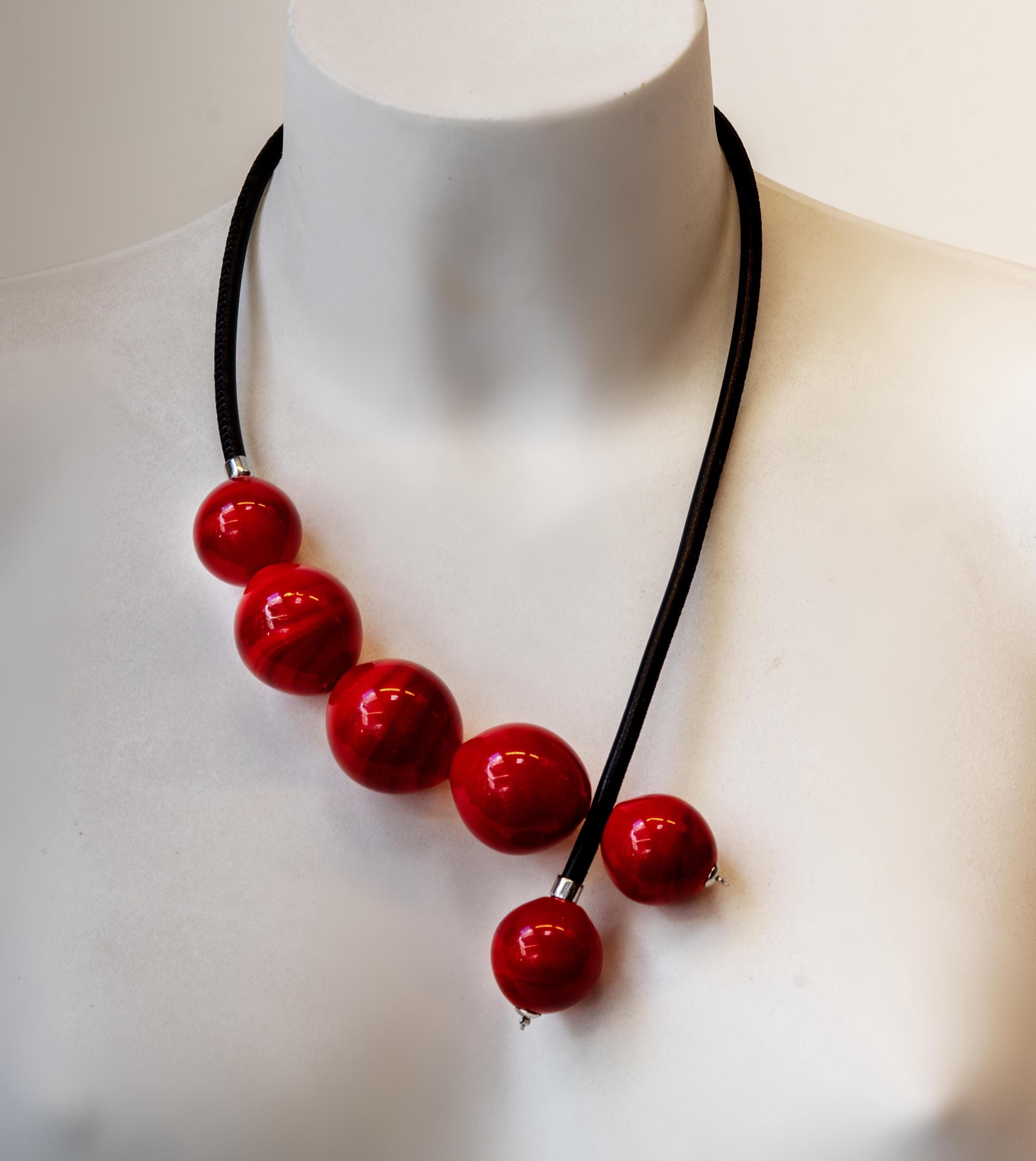 Blown glass necklace -Glass bubbles - Spheres - transparent beads - statement necklace - necklace - Murano glass- Murano necklace red
