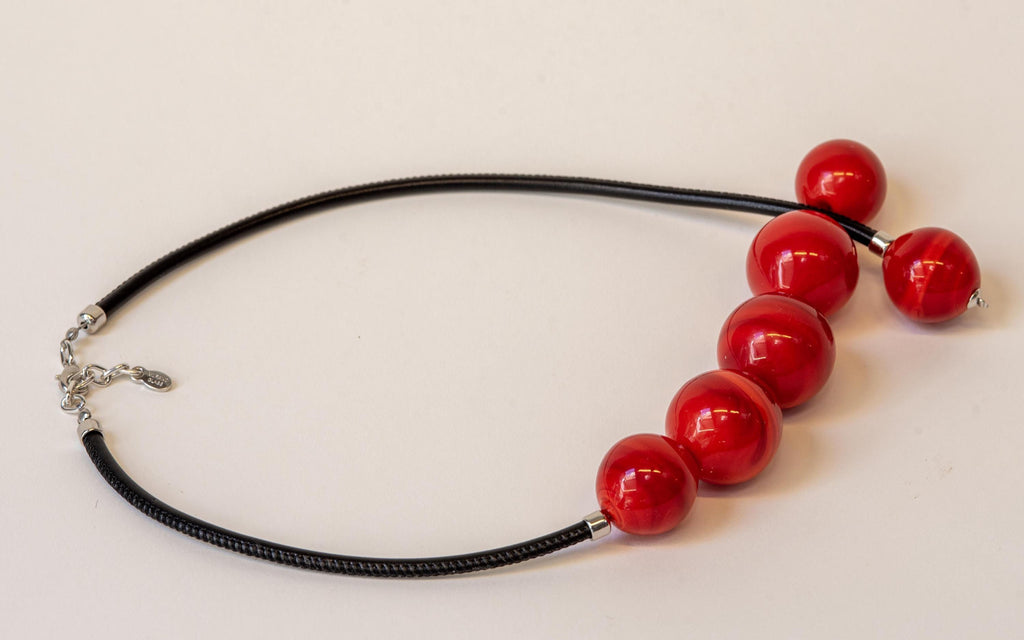 Blown glass necklace -Glass bubbles - Spheres - transparent beads - statement necklace - necklace - Murano glass- Murano necklace red
