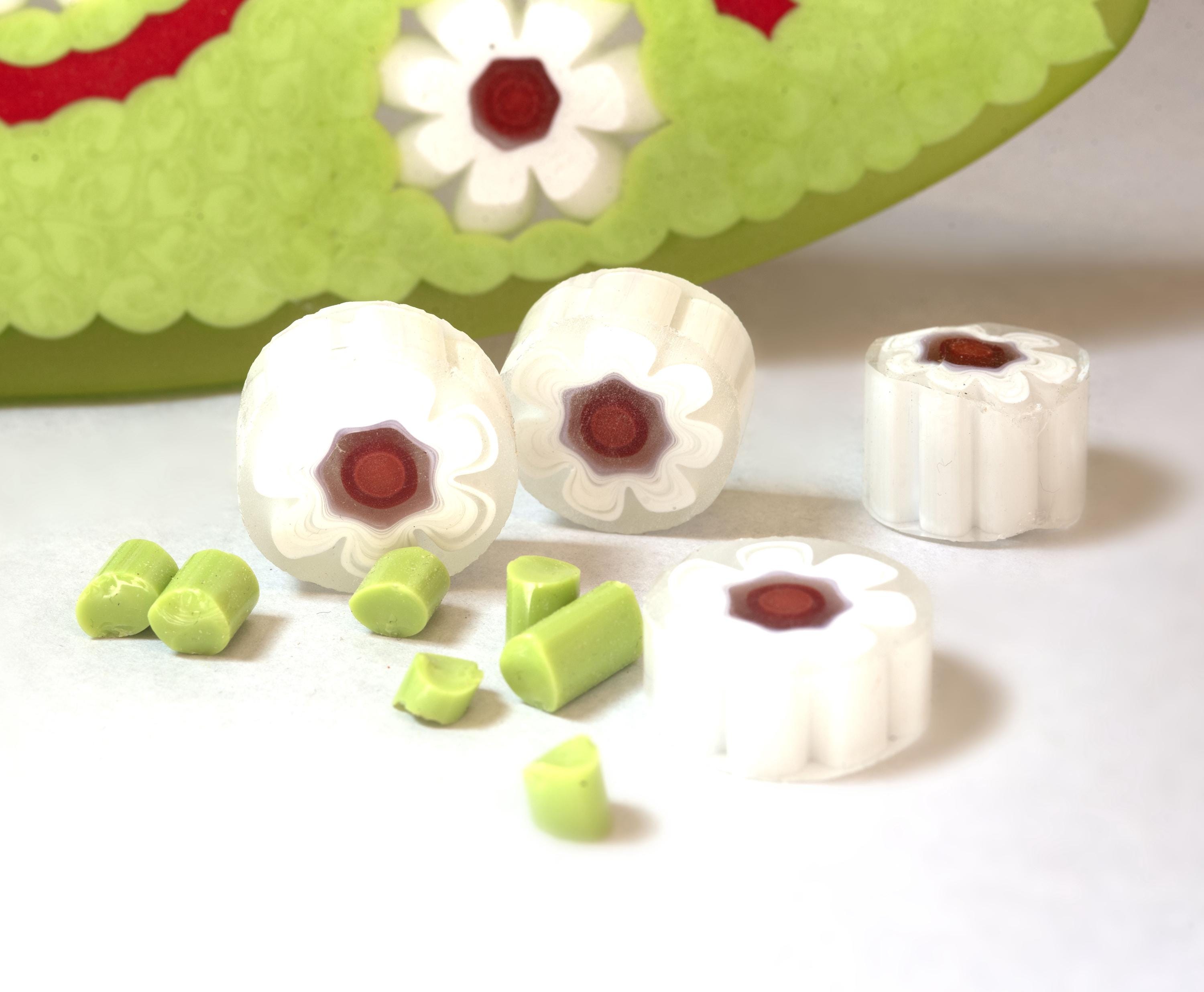 Murano Glass Plate: Green Oval with White Murrina Flowers