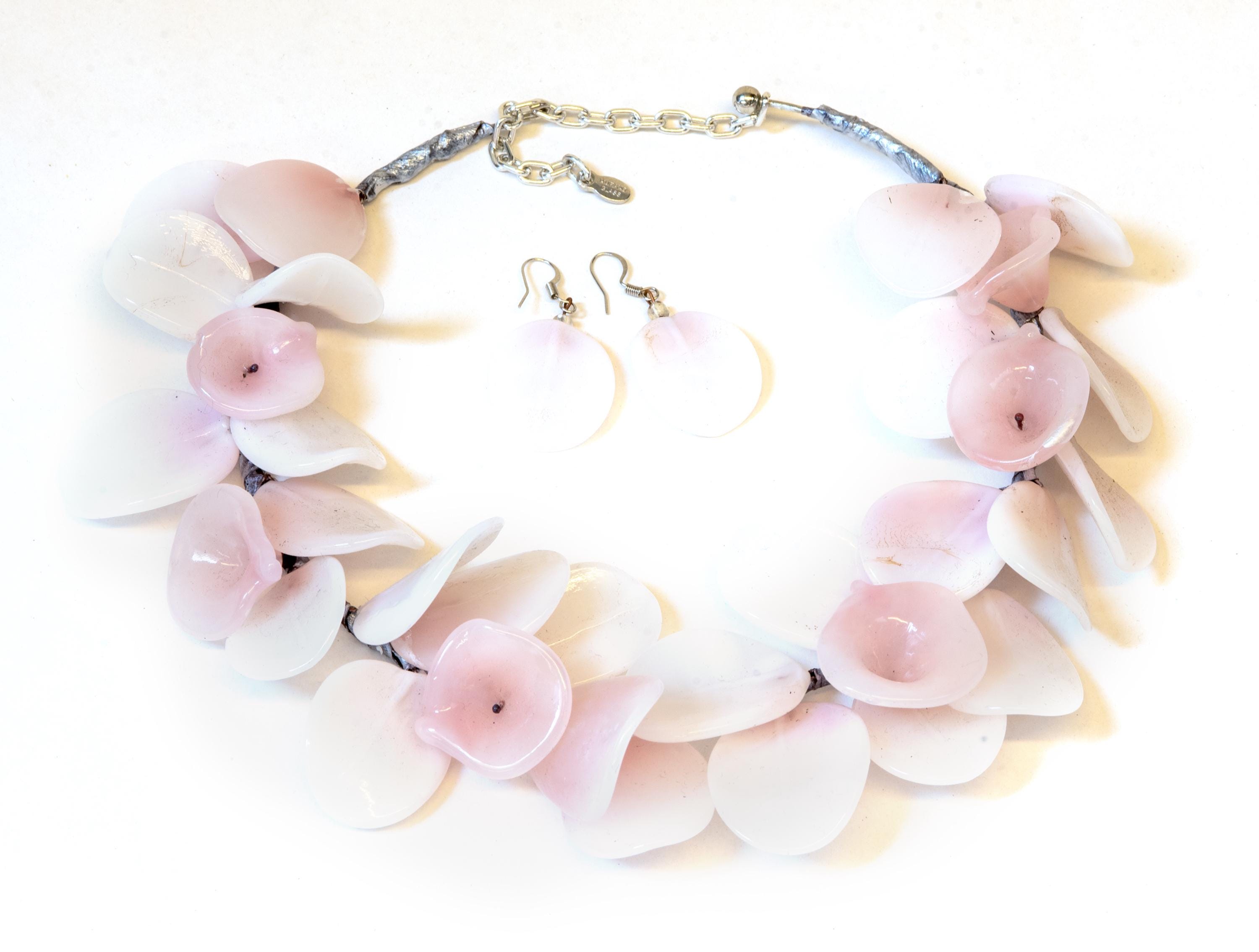 Murano glass necklace handmade in Murano by Cesare Sent original made in Italy different funny crafts fashion glass jewel dècolletè