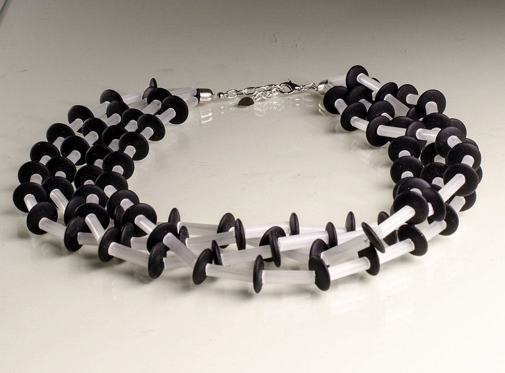 VIK Murano glass necklace made in Murano by Cesare Sent original made in Italy fashion beautiful modern glass tube sandblasted crafts