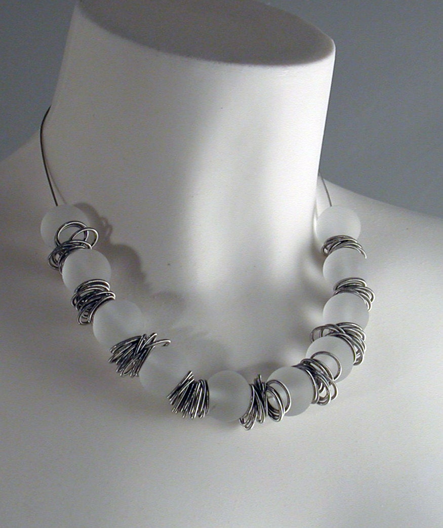 Necklace Murano glass jewelry - frosted beads by Cesare Sent - briedesmaid gift - engagement made in Italy fashion elegant modern crafts