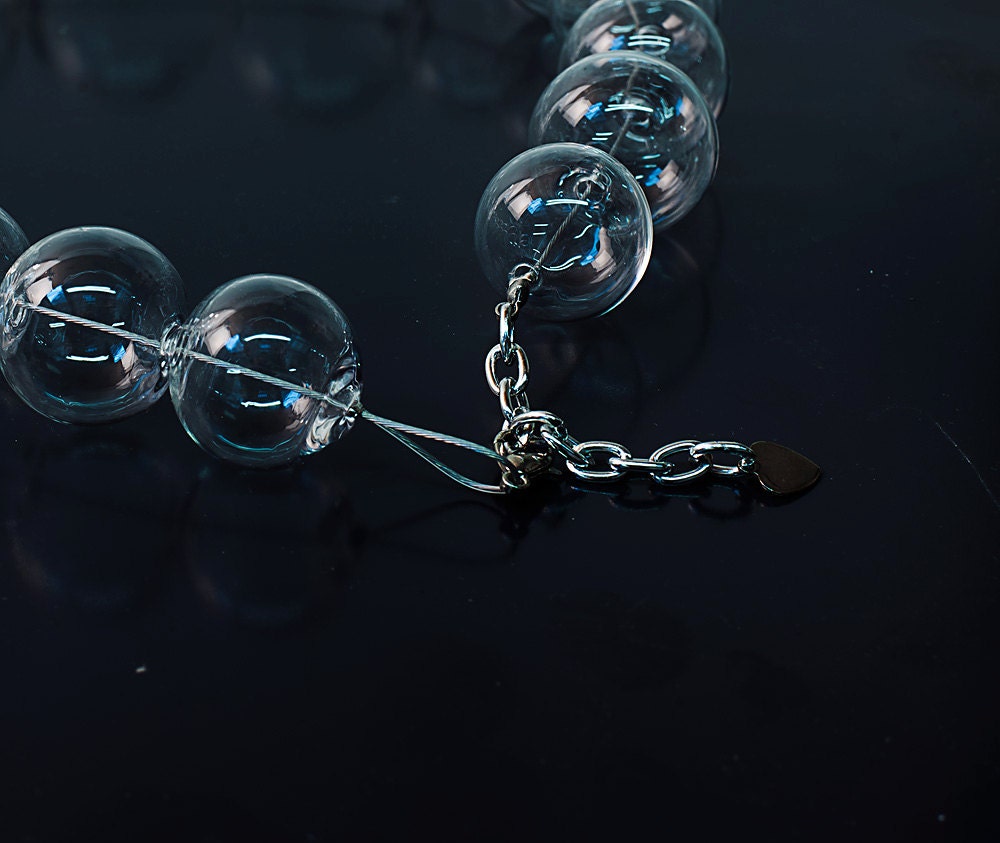 Blown glass necklace -Glass bubbles - Spheres - transparent beads - statement necklace - necklace - Murano glass- Murano necklace