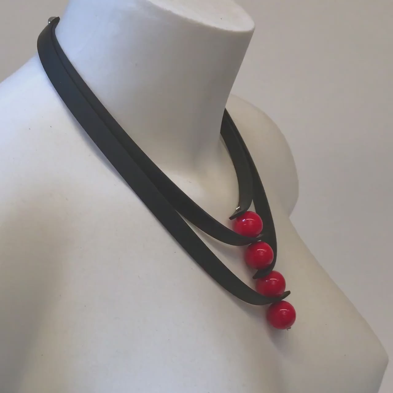 Murano glass necklace handmade in Murano by Cesare Sent original made in Italy modern beautiful  fashion accessory glass jewelry crafts