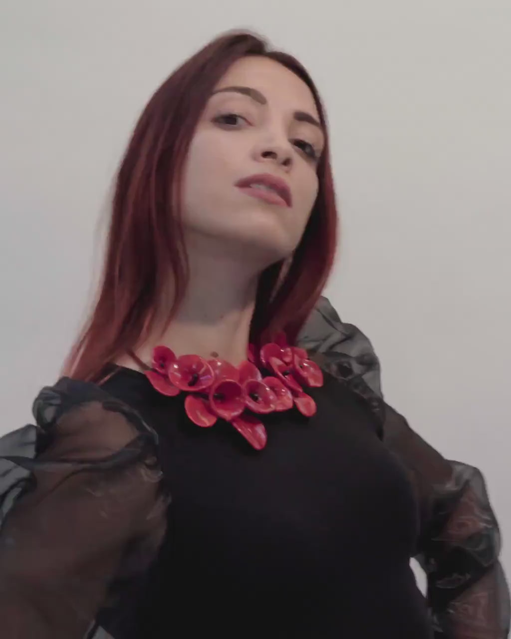 Calla Murano glass necklace  original made in Italy wonderful choker glass flowers crafts elegant jewellery Phone essential to ship.